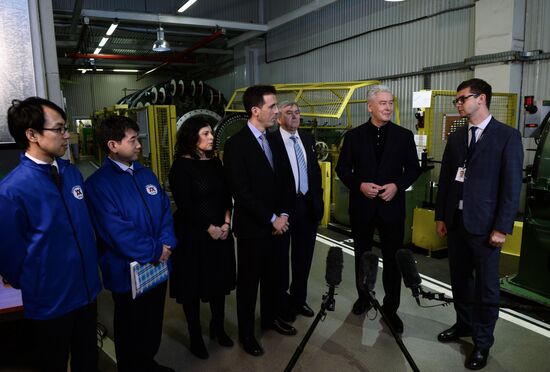 Moscow Mayor visits Moskabelmet company