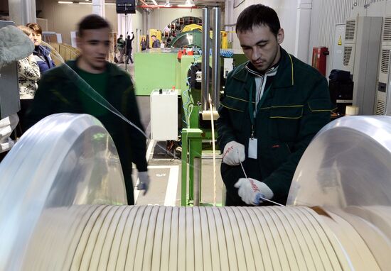 Moscow Mayor visits Moskabelmet company