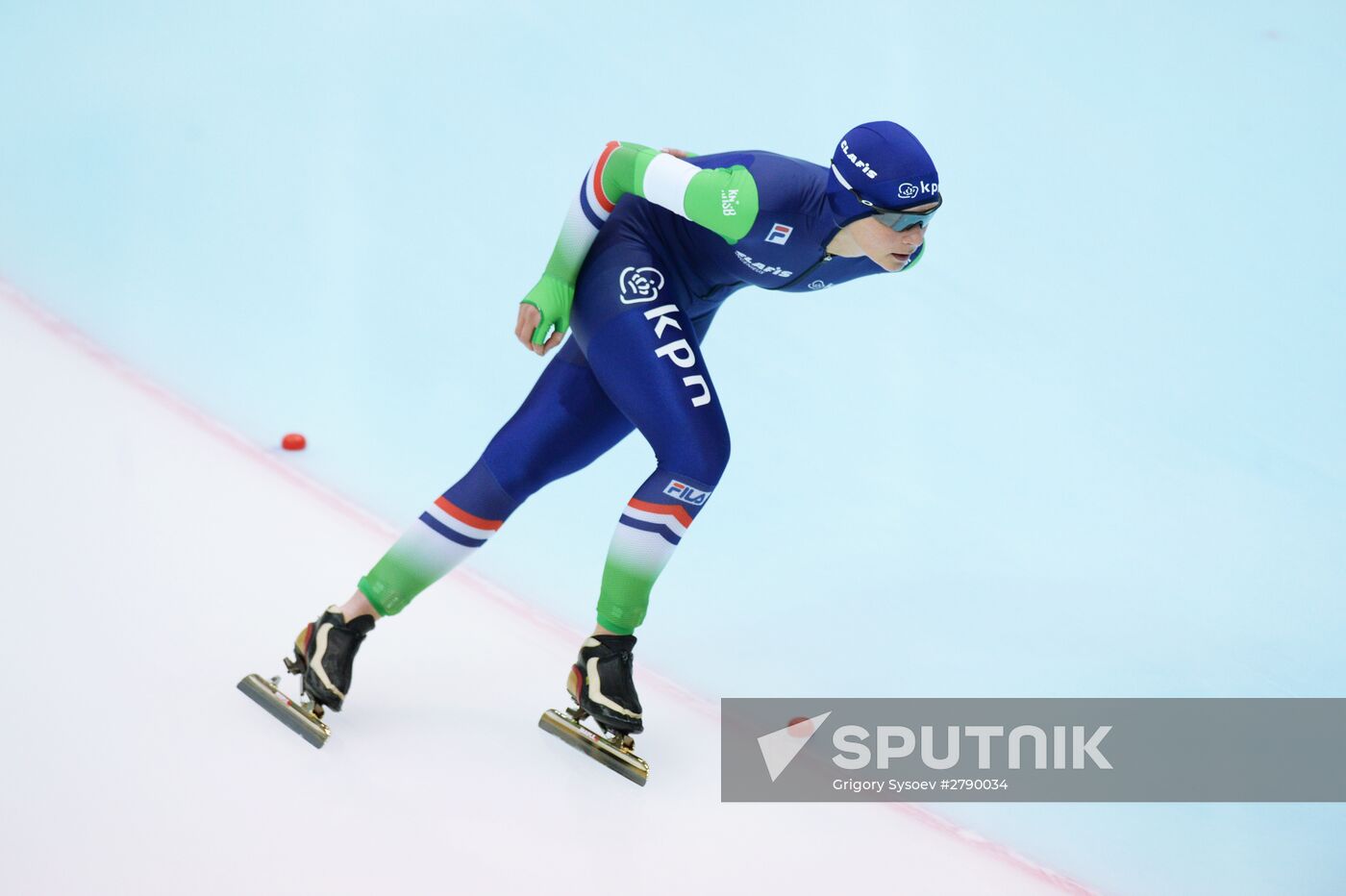 Speed skating. World Single Distance Championships. Day Two
