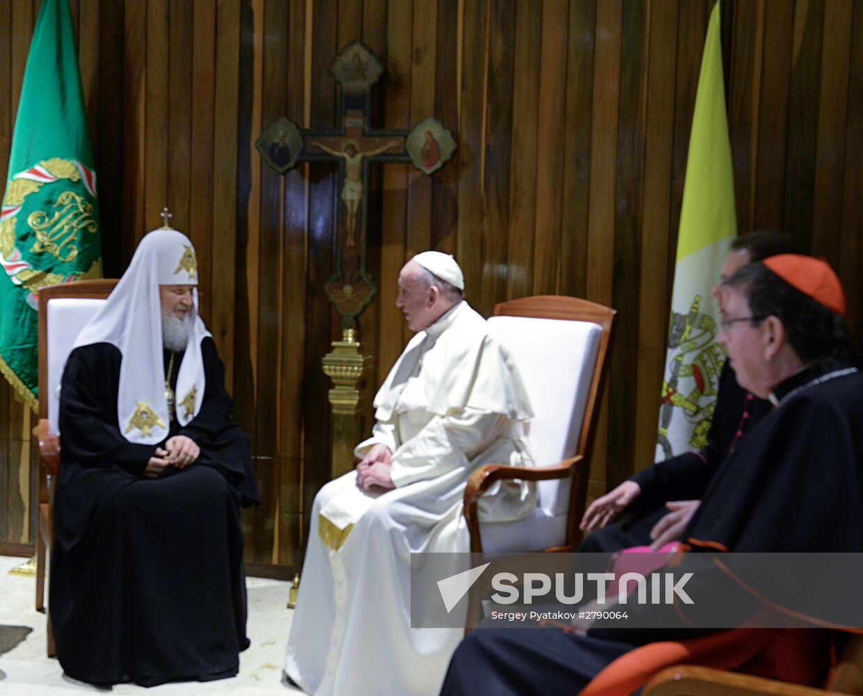 Patriarch Kirill of Moscow and All Russia meets with Pope Francis of Rome