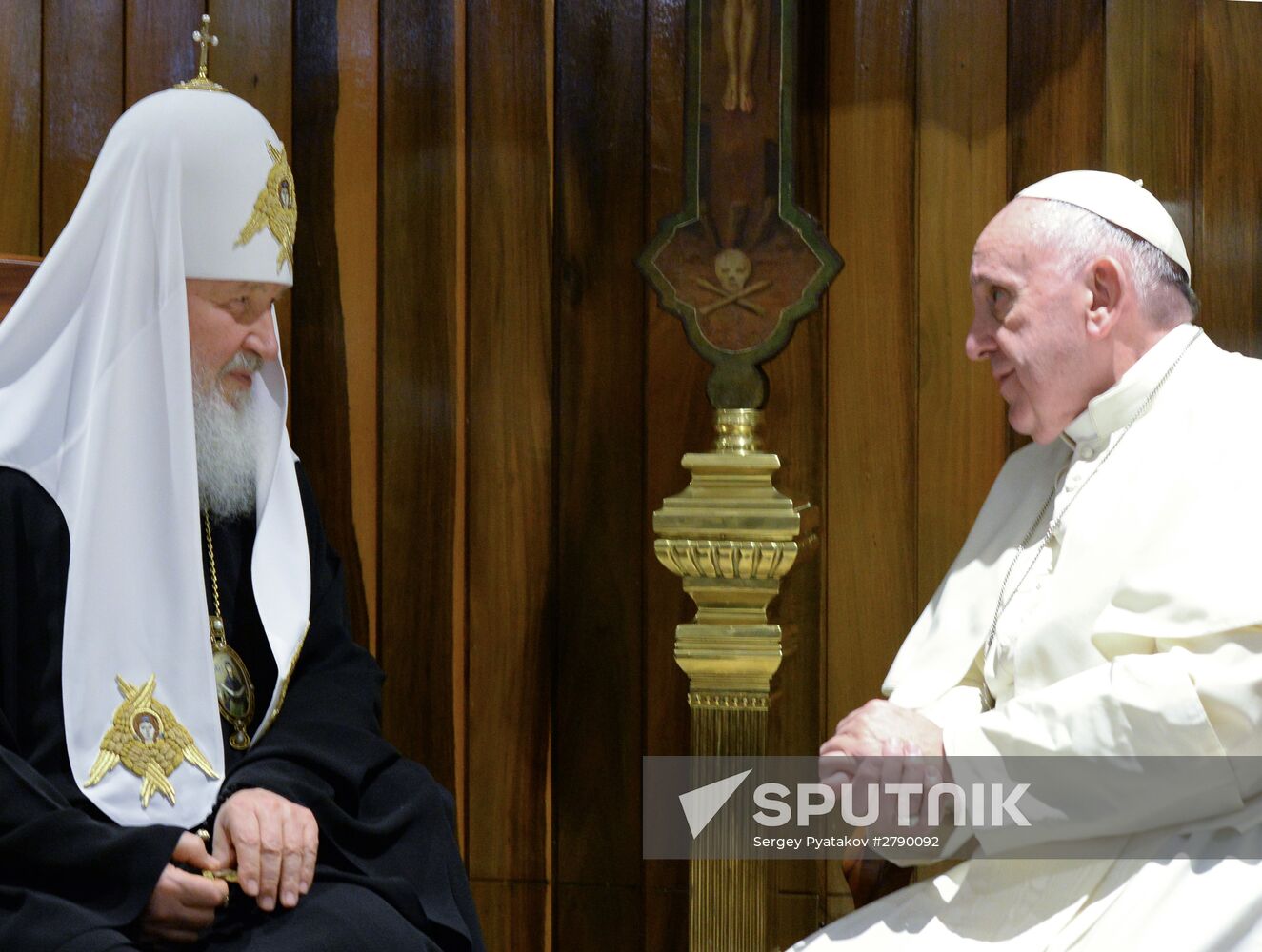 Patriarch Kirill meets Pope Francis