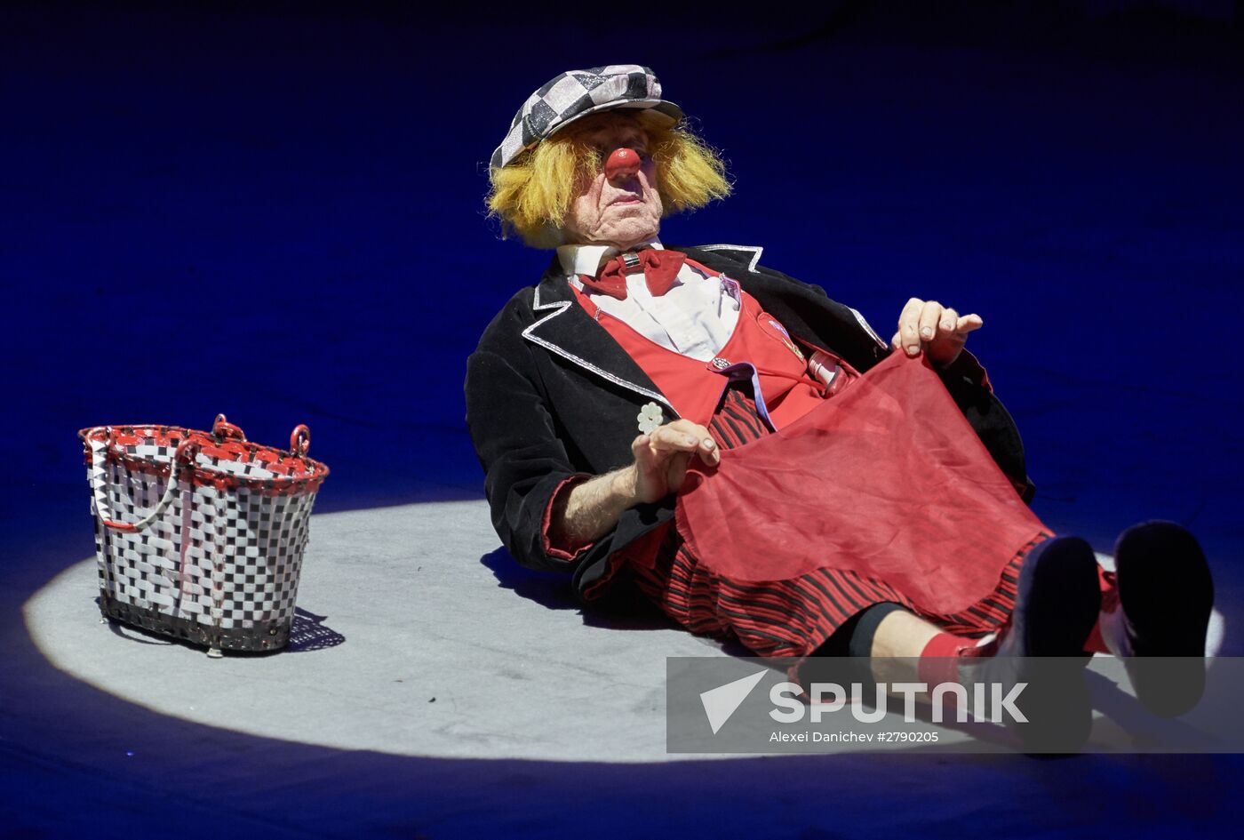 Premiere of new performance 'Let the Sun Shine Always' featuring clown Oleg Popov