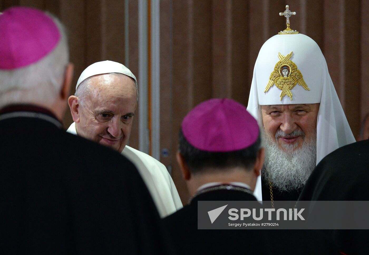 Patriarch Kirill of Moscow and All Russia meets with Pope Francis of Rome