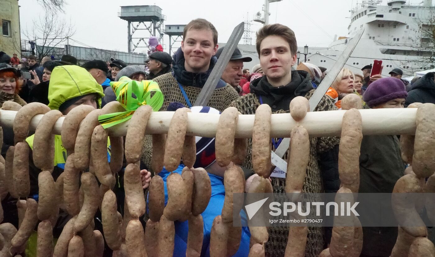 Long Sausage Day feast in Kaliningrad