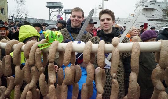 Long Sausage Day feast in Kaliningrad