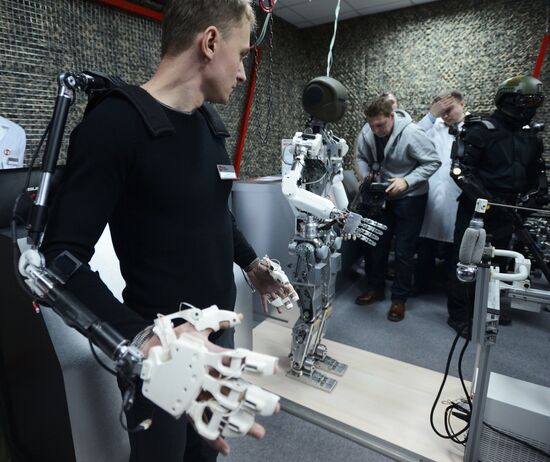 Display of state-of-the-art military technologies used in public healthcare