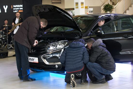 Sales of Lada Xray compact crossover start in Russia