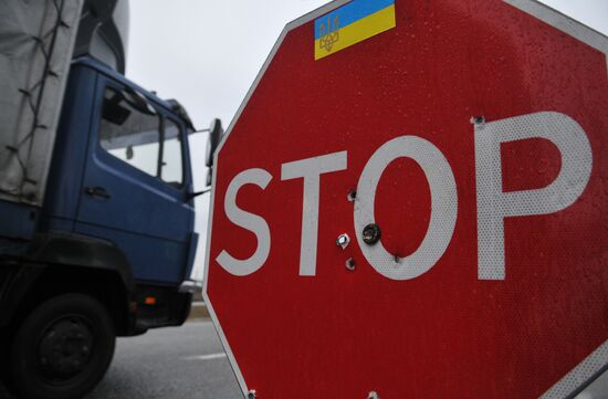 Ukrainian activists block Russian vans in Lviv Region