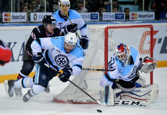 Kontinental Hockey League. Avangard vs. Sibir