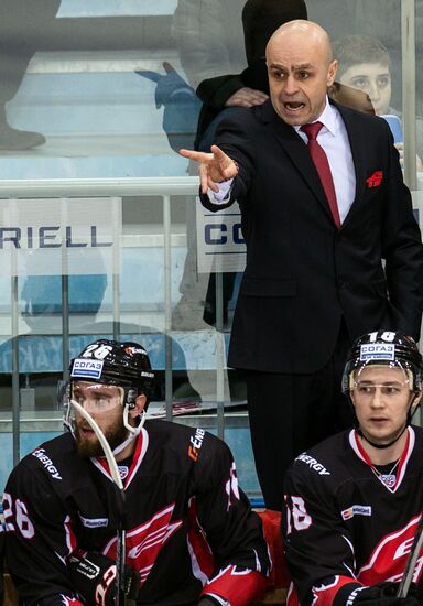 Kontinental Hockey League. Avangard vs. Sibir