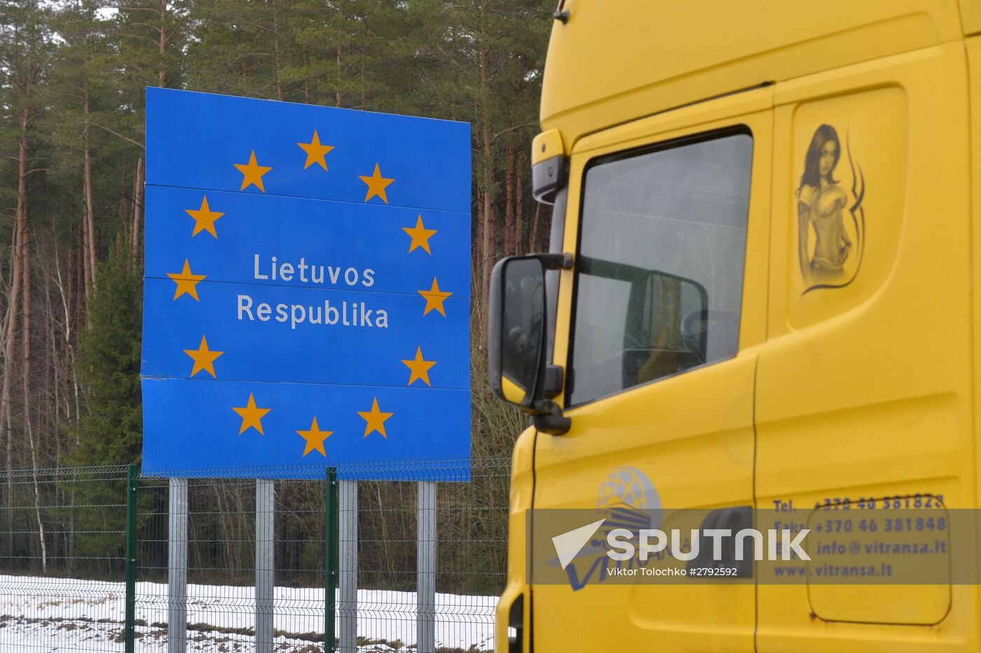 Russian trucks line up at Belarusian-Lithuanian border