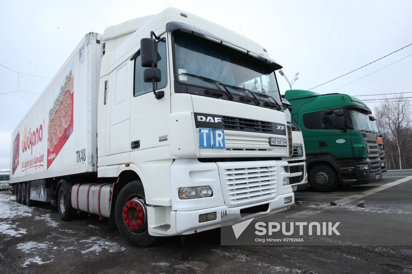 Ukraine and Russia agree on return of trucks blocked at border