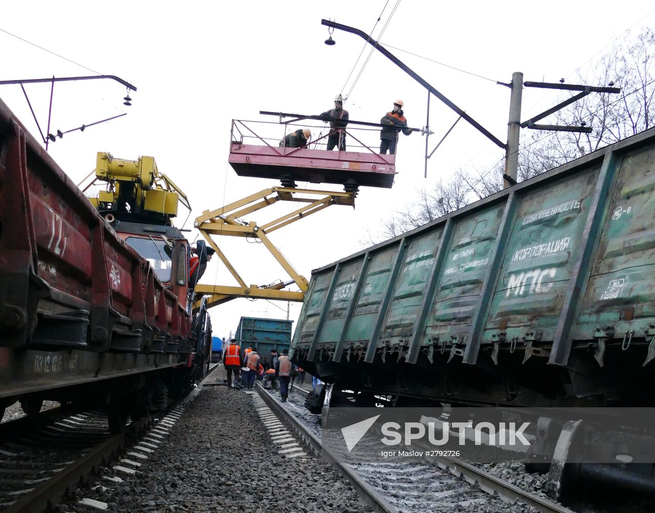 Explosion of railroad tracks at Yasinovataya station in Donetsk Region