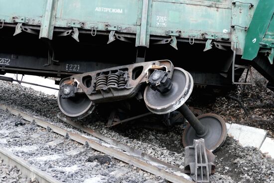 Explosion of railroad tracks at Yasinovataya station in Donetsk Region