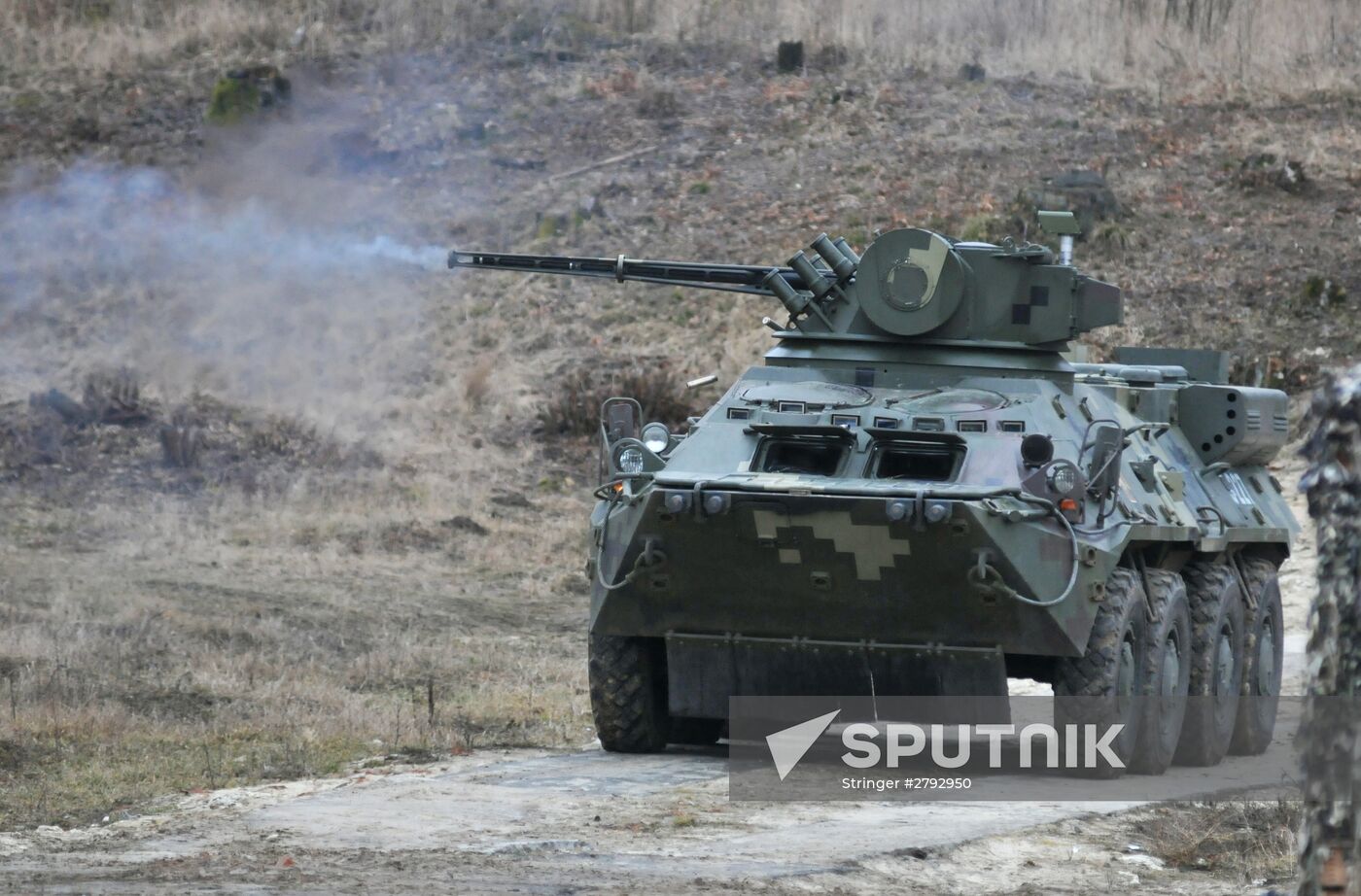 Ukraine's National Guard infantry undergoes NATO combat training