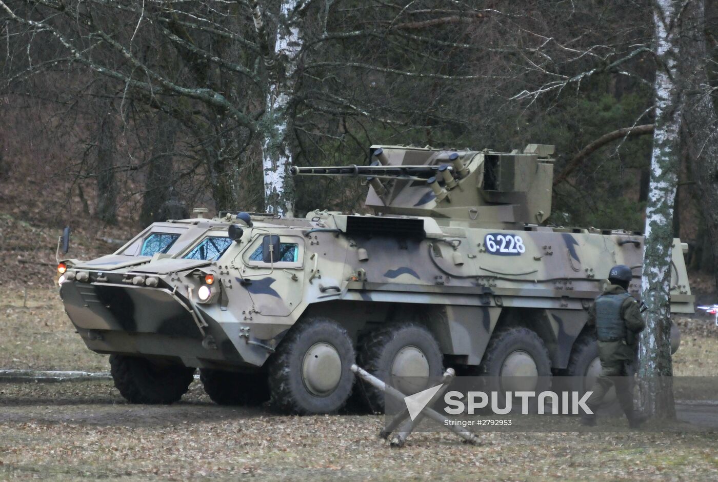 Ukraine's National Guard soldiers undergo NATO combat training