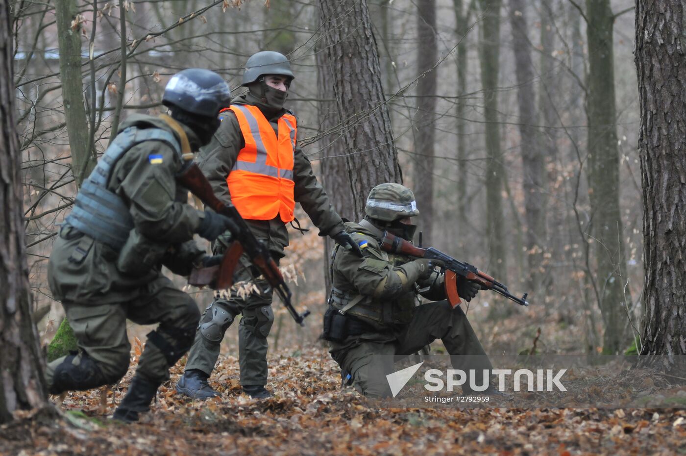 Ukraine's National Guard soldiers undergo NATO combat training