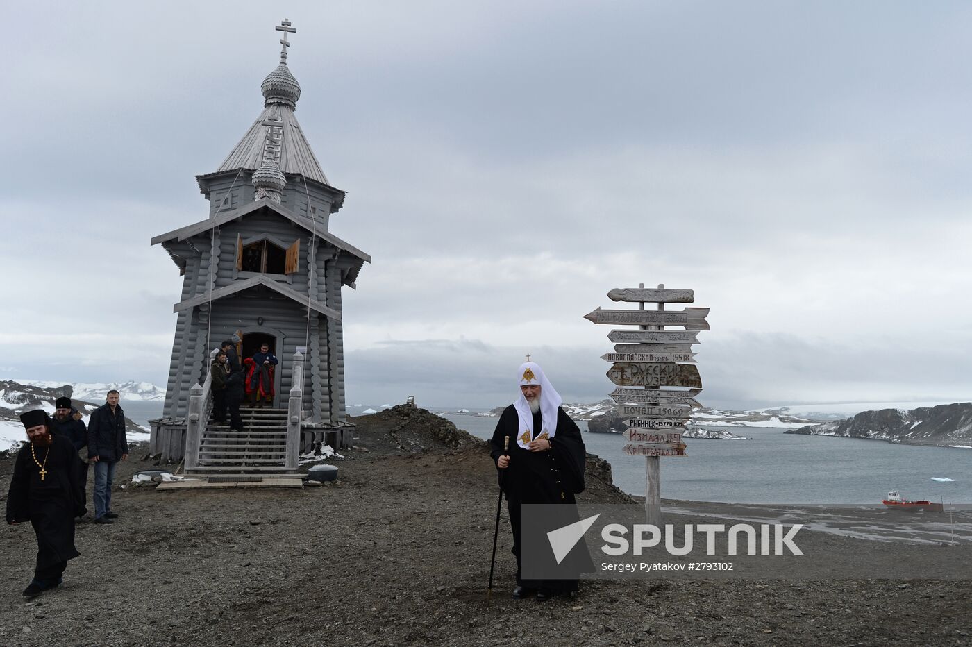 Moscow and All Russia Patriarch Kirill visits Russian Antarctic station