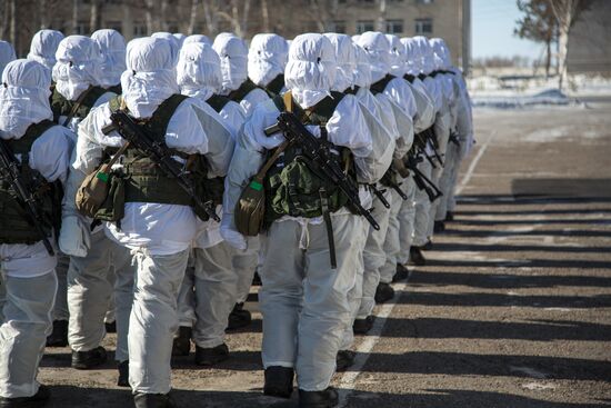 Professional soldiers undergo combat training in Amur Region
