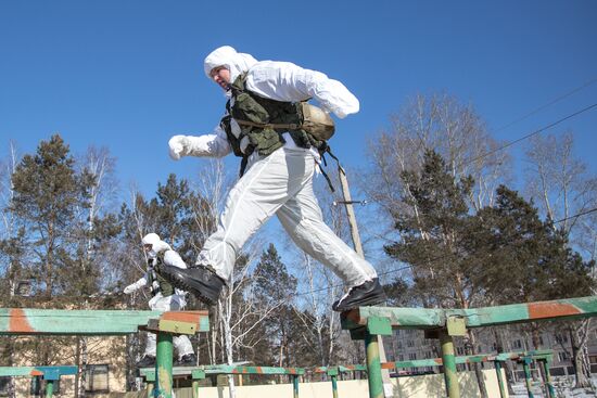 Professional soldiers undergo combat training in Amur Region