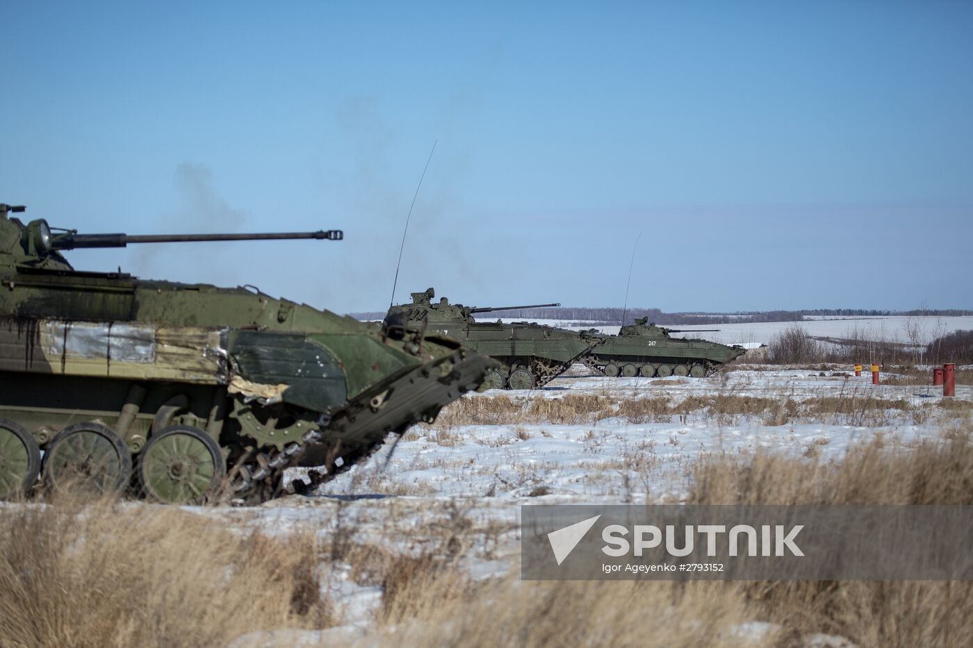 Professional soldiers undergo combat training in Amur Region