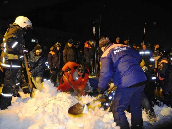 Avalanching in Murmansk Region