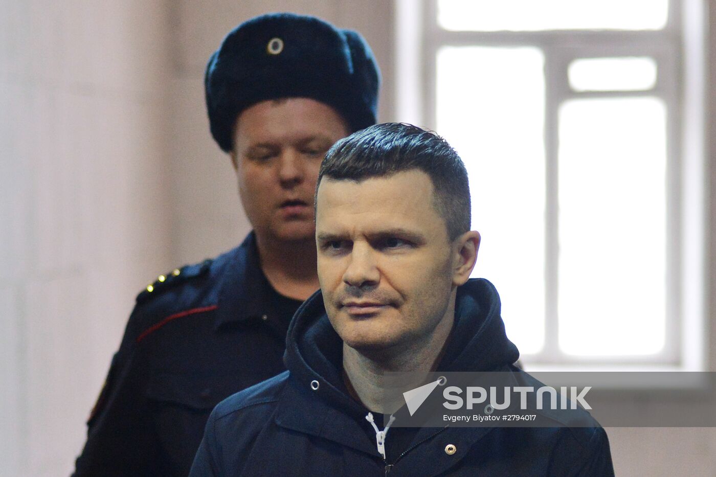 Court considers arrest warrant for Domodedovo airport chairman Dmitry Kamenshchik