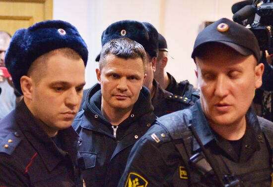 Court considers arrest warrant for Domodedovo airport chairman Dmitry Kamenshchik