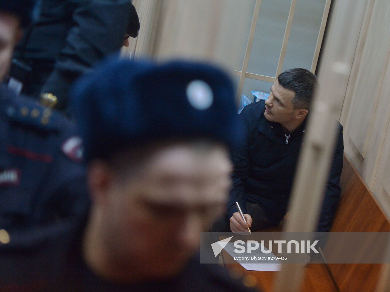 Court considers arrest warrant for Domodedovo Airport chairman of board of directors Dmitry Kamenshchik