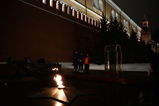 Checking burner of Eternal Flame before Defender of Fatherland Day