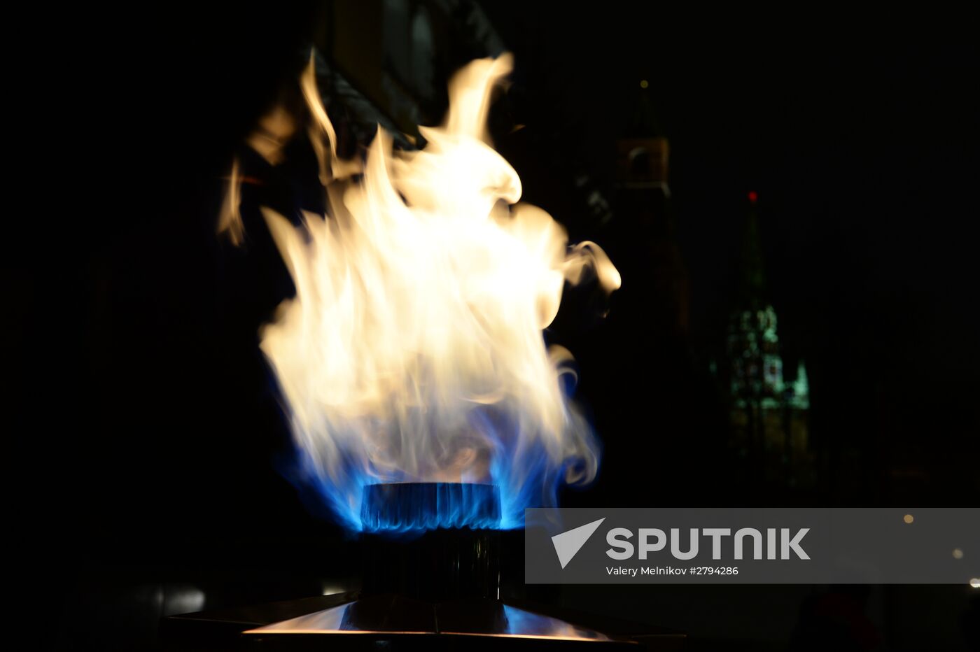 Checking burner of Eternal Flame before Defender of Fatherland Day