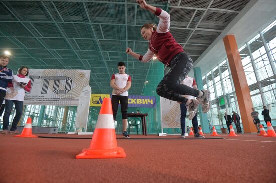 TV hostess Yana Churikova passes national physical fitness requirements