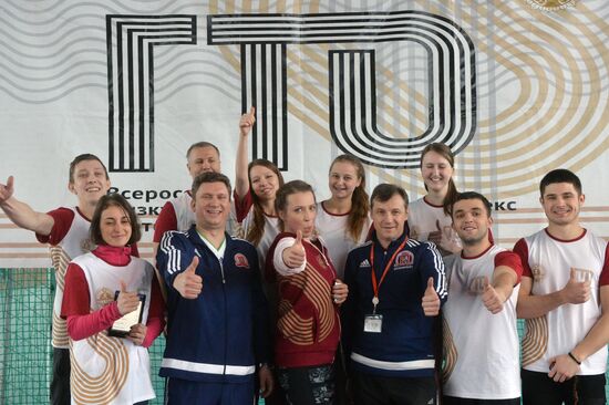 TV hostess Yana Churikova passes national physical fitness requirements