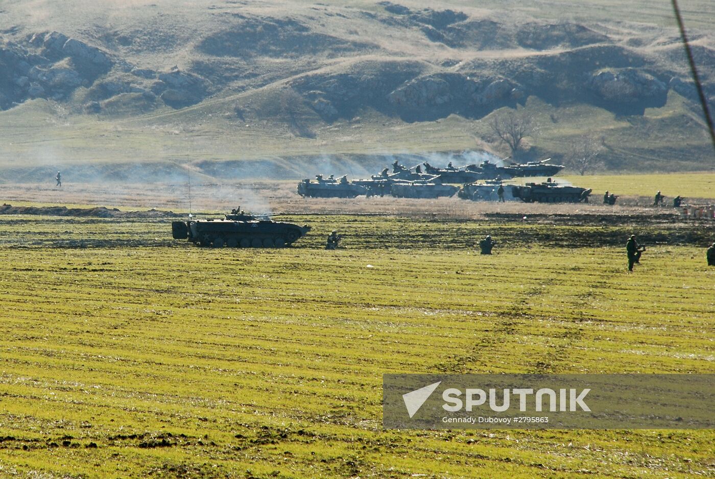 DPR militia at separation line