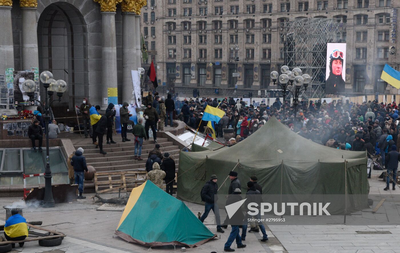 People's Veche (Assembly) of radicals on Indepence Square in Kiev