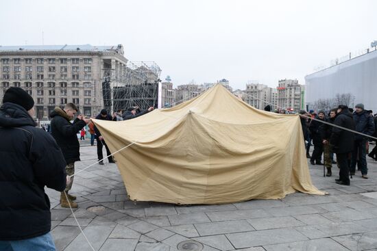 People's Veche (Assembly) of radicals on Indepence Square in Kiev