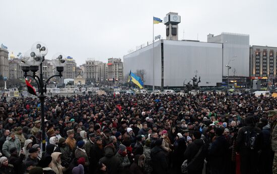 People's Veche (Assembly) of radicals on Indepence Square in Kiev