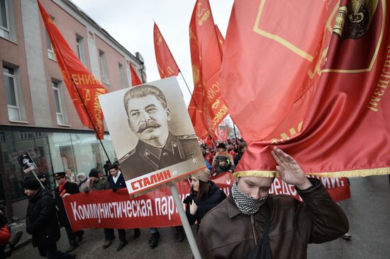 Communist Party's march and rally devoted to 98th anniversary of Soviet Army and Navy