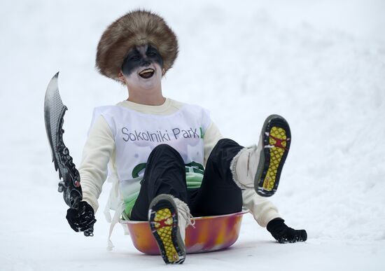 Battle Sledge, 4th festival of quaint sleds