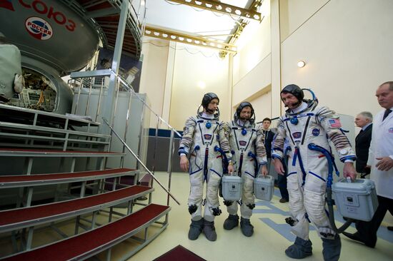 ISS Expedition 47/48 in comprehesnive training. Day one