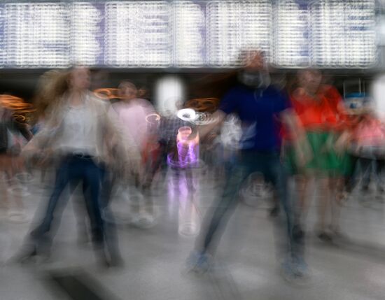 City dancing event "Dance, Moscow!" in Vnukovo airport