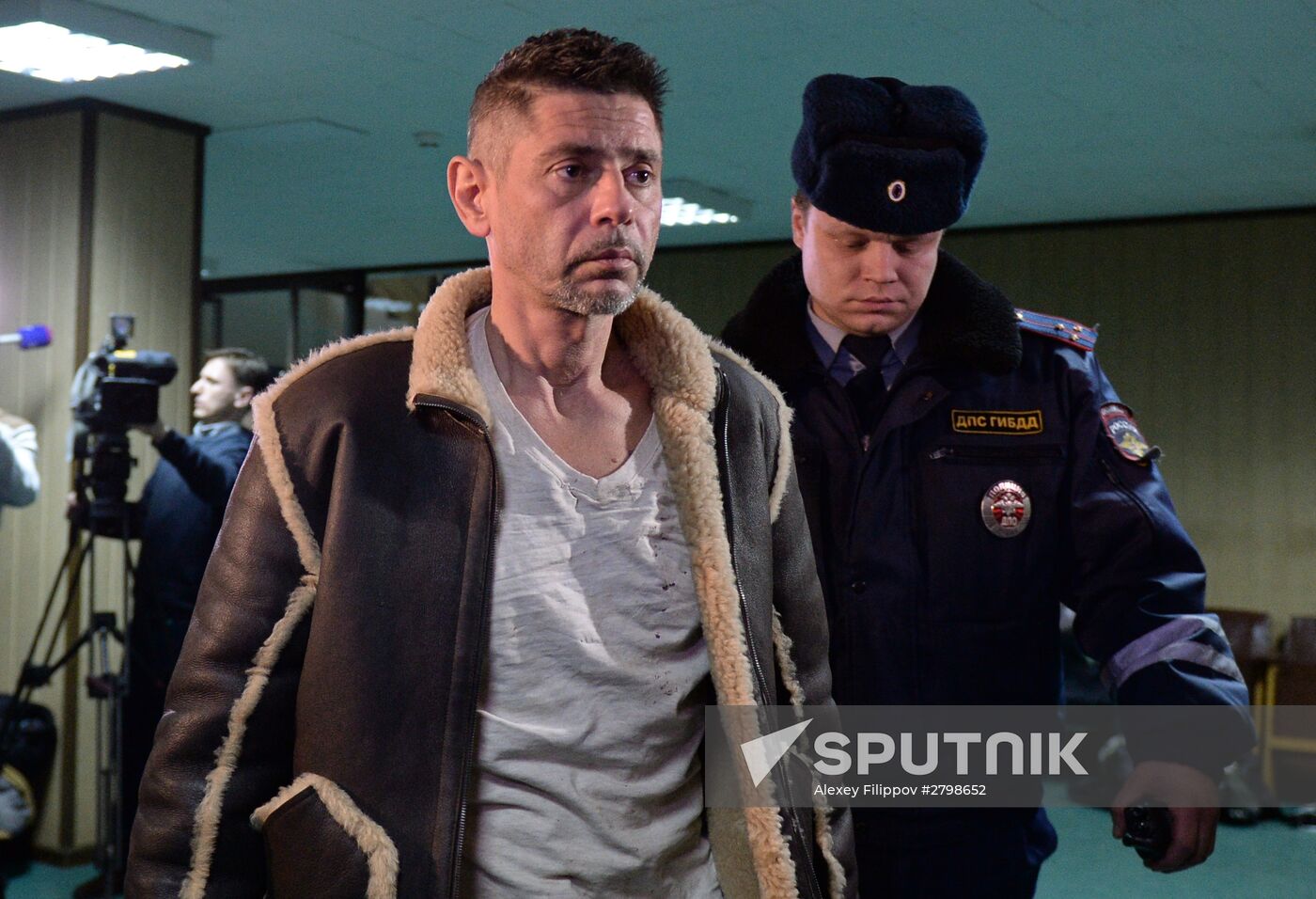 Court hearings on numerous traffic accidents staged by actor Valery Nikiolayev