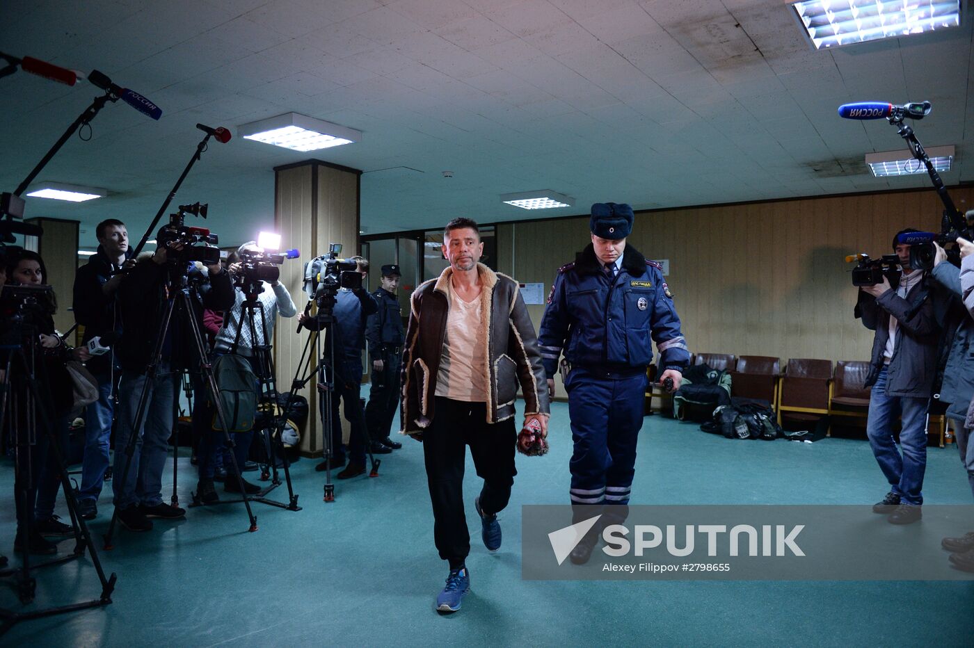 Court hearings on numerous traffic accidents staged by actor Valery Nikiolayev