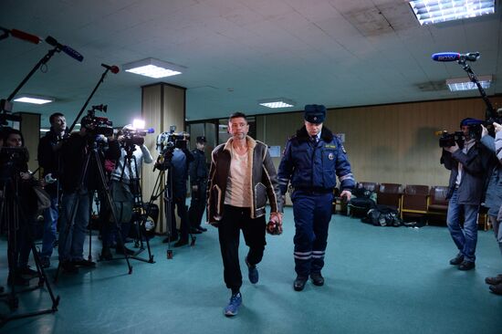 Court hearings on numerous traffic accidents staged by actor Valery Nikiolayev