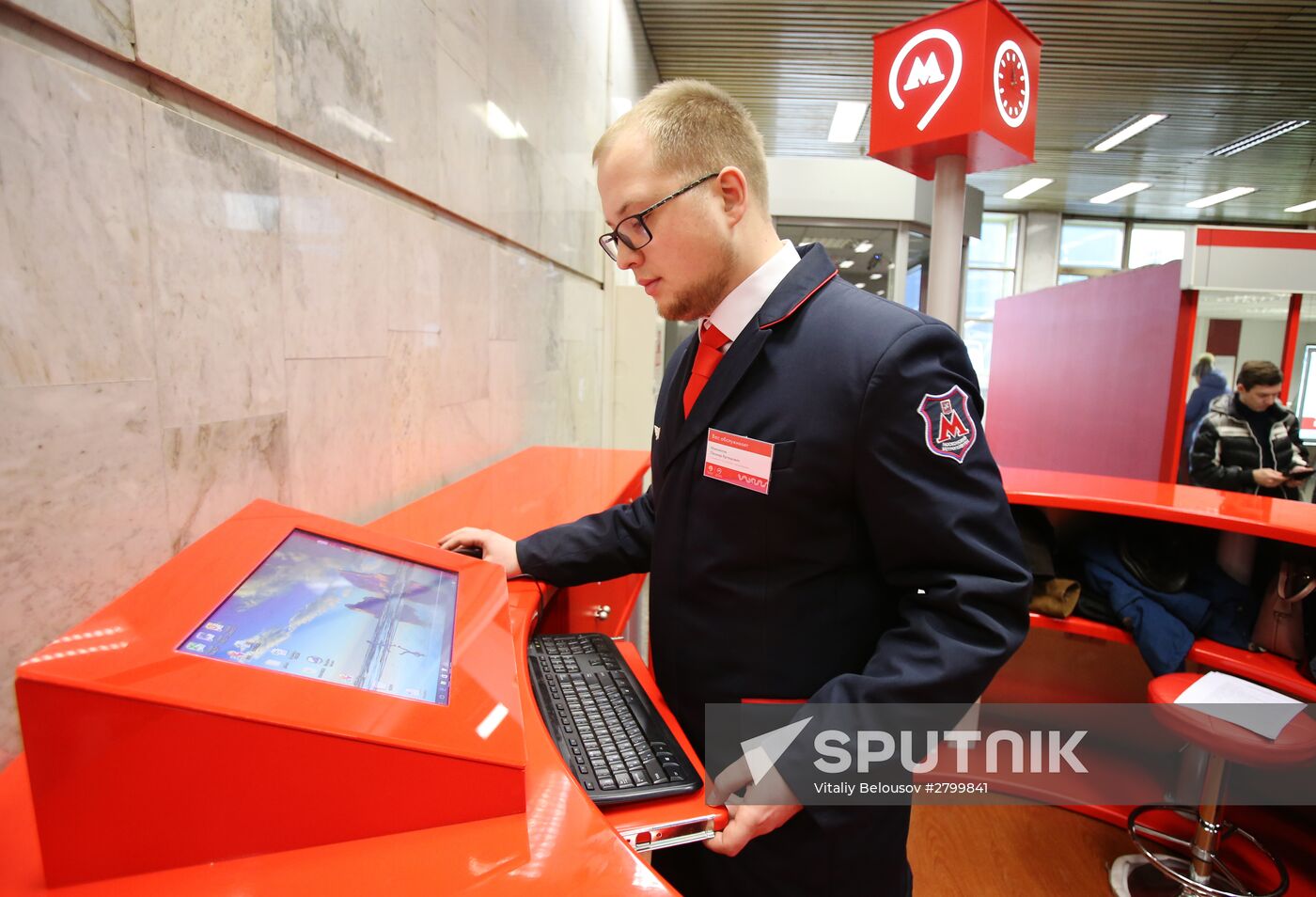 Moscow Metro sets up new "Live Chat" information counters