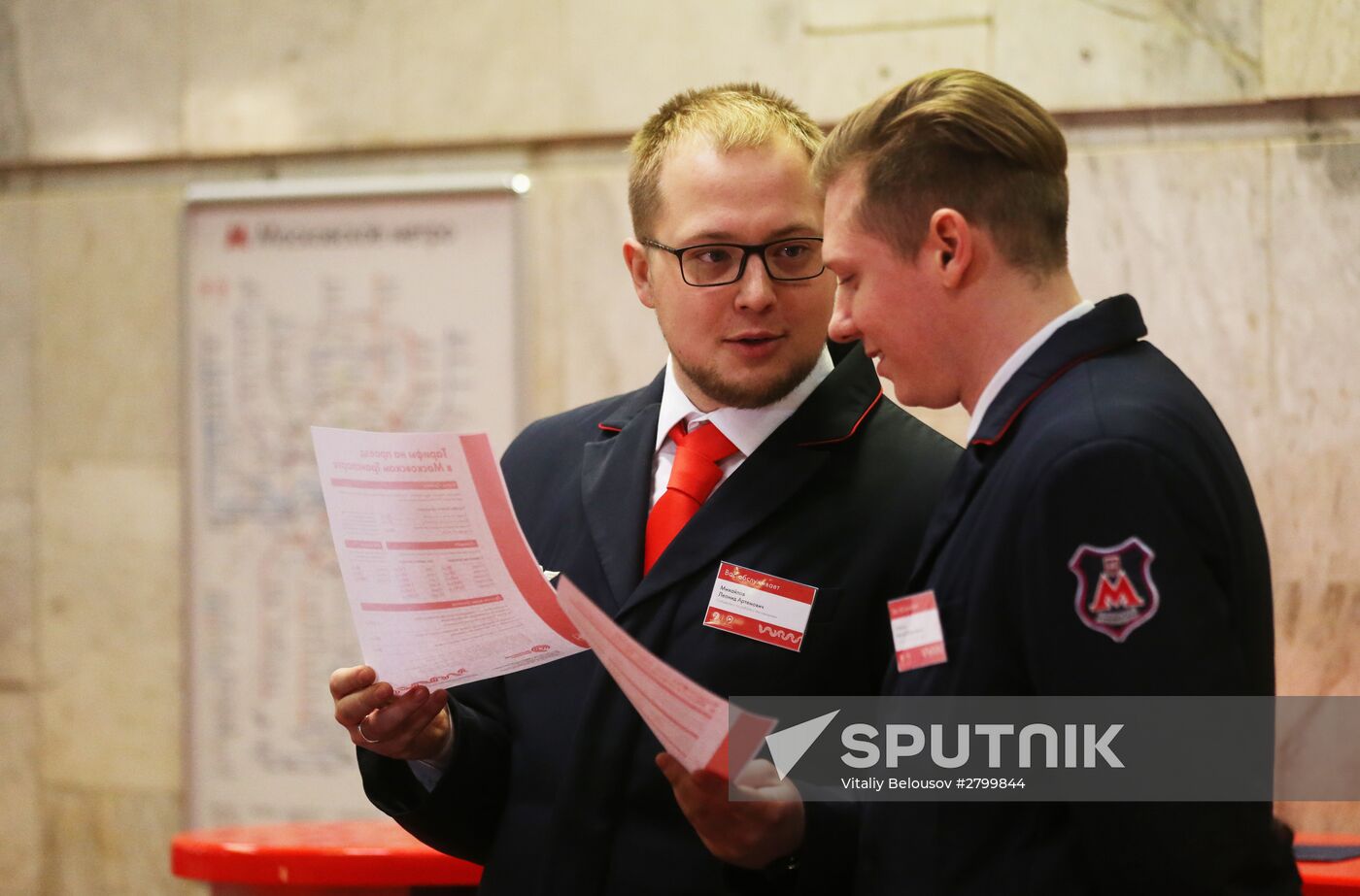Moscow Metro sets up new "Live Chat" information counters