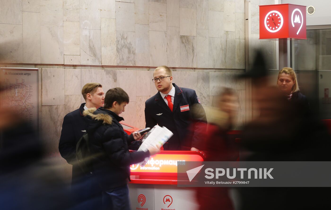 Moscow Metro sets up new "Live Chat" information counters
