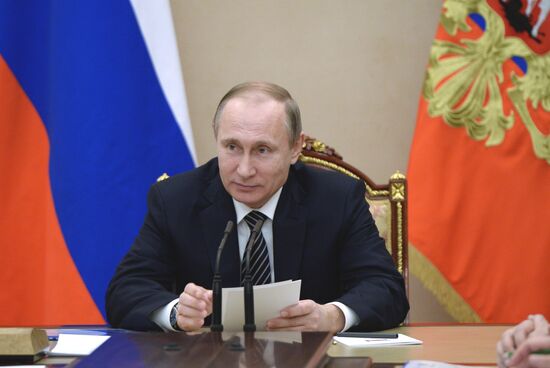 President Vladimir Putin meets with Russian oil suppliers