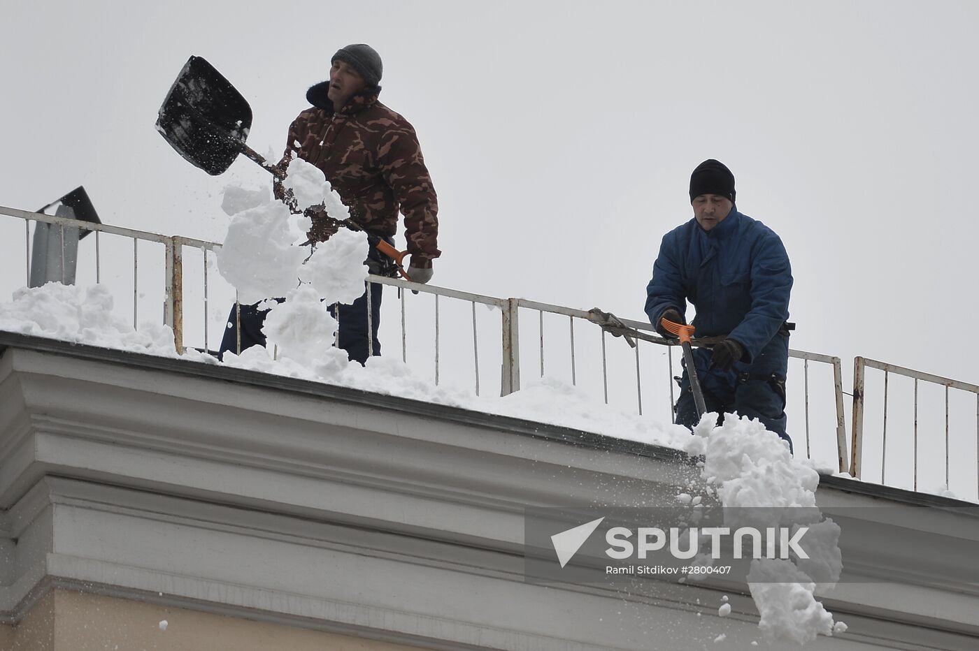 Snow removal in Moscow