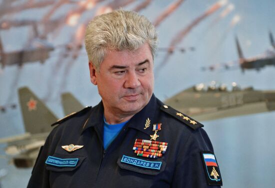 Deputy Prime Minister Dmitry Rogozin holds meeting on military aviation